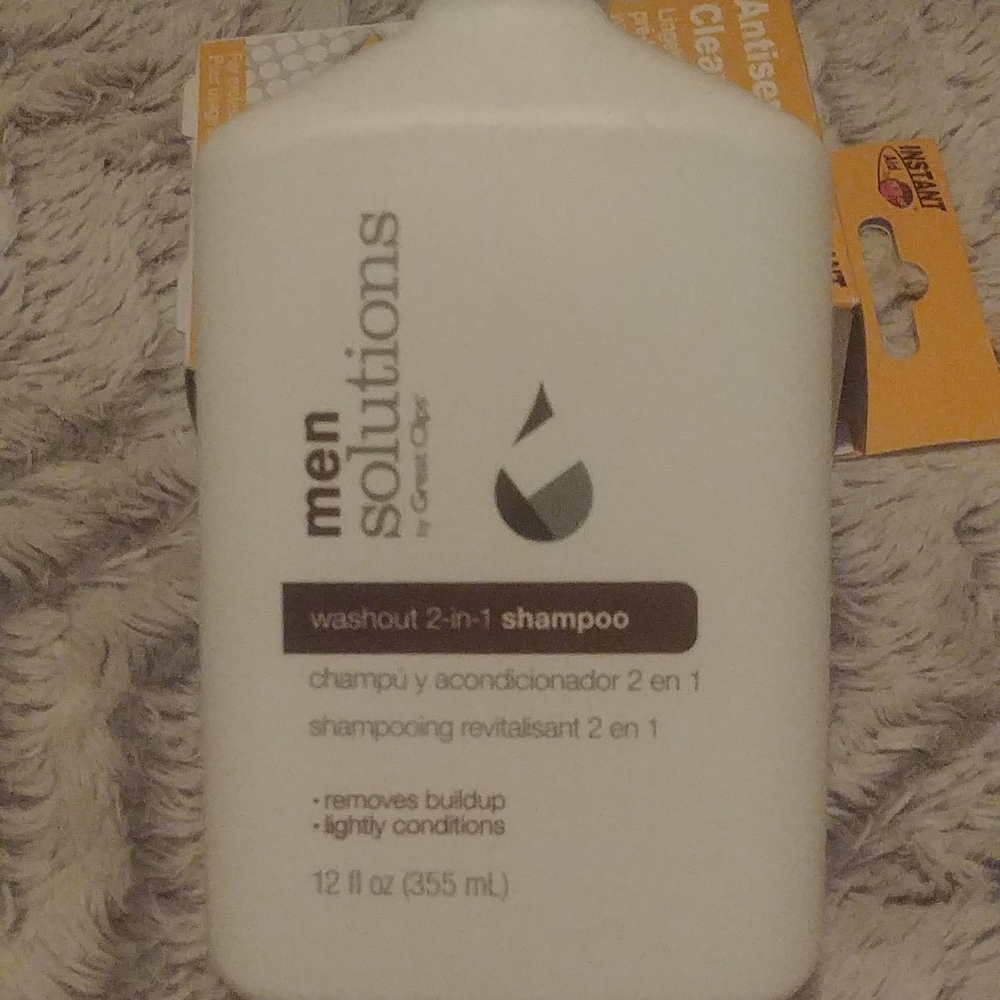 Men Solutions Washout 2-in-1 shampoo.